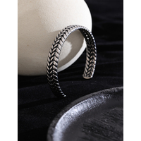 JINYOU 5591 Rétro Étanche Classique Mode Poignet Accessoires 316 Acier Inoxydable Manchette Vintage Bracelet Bracelet Bijoux pour Hommes