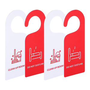 Aangepaste Duurzame Pvc Plastic Deur Hanger Bord Voor Hotelkamer Digitaal Gedrukt 'Niet Storen' Reclame Flyers - Product Image 1