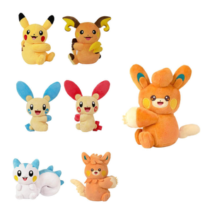 Distributore <span class=keywords><strong>di</strong></span> Carte Pokémon, Costume Mascotte Pikachu, Porta Carte Premium, Poster Lenticolare Natalizio Pokémon, Album Illustrato - Product Image 4