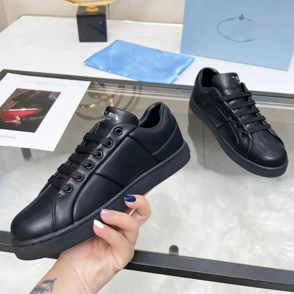 Chaussures décontractées en cuir de marque pour femmes nouveaux Styles Fitness marche chaussures épaisses décontracté marche femmes chaussures