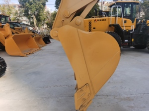 Excavatrice CAT323D2 d'occasion de fabrication japonaise, 23 tonnes, système hydraulique, équipement de construction sur chenilles, pompe Caterpillar - Product Image 6