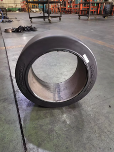 Prensa de cojín de carretilla elevadora de tamaño completo de fabricante en neumáticos sólidos de goma 16x1/4x7x11 1/2 para carretilla elevadora <span class=keywords><strong>Crown</strong></span> Yale - Product Image 2
