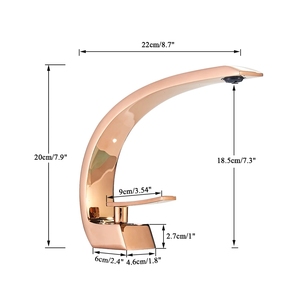 Robinet de <span class=keywords><strong>lavabo</strong></span> <span class=keywords><strong>doré</strong></span> Robinet de <span class=keywords><strong>lavabo</strong></span> noir Robinet de <span class=keywords><strong>lavabo</strong></span> à poignée unique Robinets de <span class=keywords><strong>lavabo</strong></span> Mélangeur dans la salle de bain - Product Image 3