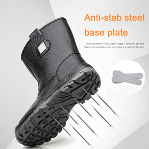 Chaussures de sécurité en PVC à embout d'acier, résistantes aux liquides et aux huiles, pour travaux pétroliers - Product Image 3