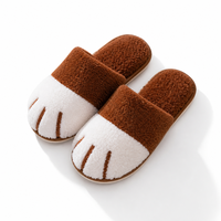 Nouvelles pantoufles d'hiver en coton pour femmes, confortables, en peluche, antidérapantes, à motif de patte de chat, pour couples, hommes