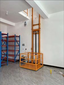 Petit élévateur hydraulique électrique à vente chaude pour la maison, l'usine et l'entrepôt, petit élévateur de marchandises - Product Image 3