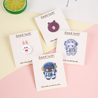 Badges en émail personnalisés en gros, faible MOQ, badges de revers anime et dessins animés, prix d'usine