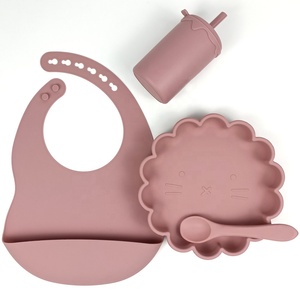 Ensemble d'alimentation pour bébé en silicone au design personnalisé sans BPA sans danger pour bébé bol à dîner pour enfants de qualité alimentaire avec bavoir en silicone - Product Image 1