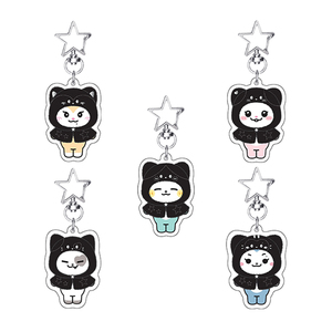 Vente en gros : Nouvelle série Idol Yeji Lia Ryujin Chaeryeong Yuna – Porte-clés et pendentif de sac en acrylique imprimé UV, motif dessin animé tendance, identique - Product Image 1