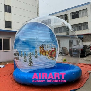 Globe de neige gonflable sur le thème de Noël pour événements interactifs - Product Image 2