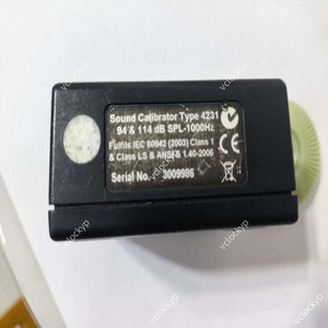 Calibrador de medidor de sonido Bruel & Kjaer TYPE4231 con cubierta de cuero B & K BK TYPE4231 - Product Image 2