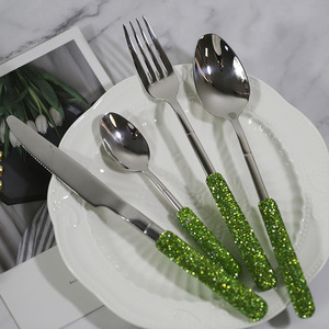 Ensemble de couverts en acier inoxydable avec manches en strass vert, vaisselle de luxe, couteau, fourchette, cuillère pour la table à manger à la maison - Product Image 1