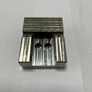 Venta al por mayor servicios de mecanizado de precisión personalizados máquina CNC para aleación de aluminio acero inoxidable JS013 piezas de acero fresado estampado - Product Image 5