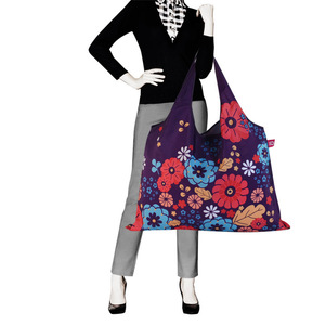 Grand sac de courses pliable réutilisable en tissu Oxford à motif floral, avec logo personnalisé imprimé, en polyester 190T 210D, sac de rangement pliable - Product Image 2