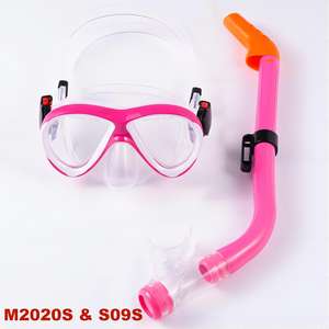 Nouveau design prix d'usine ensemble <span class=keywords><strong>de</strong></span> tuba <span class=keywords><strong>masque</strong></span> en silicone ensemble <span class=keywords><strong>de</strong></span> masques <span class=keywords><strong>de</strong></span> <span class=keywords><strong>plongée</strong></span> en verre trempé <span class=keywords><strong>pour</strong></span> les enfants - Product Image 6
