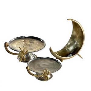 Ensemble de supports à gâteaux en métal à 3 niveaux Ramzan Kareem avec plateau à étages en forme de palmier et support décoratif en forme de mosquée, en laiton doré fait main - Product Image 1