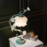 Lampu Meja LED Motif Bunga Gaya Farmhouse Amerika, Lampu Tidur Romantis untuk Kamar Tidur dan Ruang Tamu
