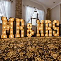 Grandes lettres lumineuses blanches pour décorations de mariage, événements et arrière-plans de photomaton