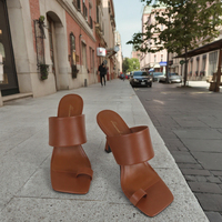 Sandales à talons hauts sexy pour femmes, design personnalisé, chaussures string à bout carré et bout ouvert, robe d'été augmentant la taille à l'extérieur