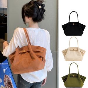 Bolso Dumpling New Hana Otoño/Invierno de Gamuza, Bolso de Hombro, Bandolera, Bolso para Llevar Bajo el Brazo - Product Image 3