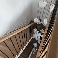 Rampe d'escalier en aluminium courbé moderne pour villa, escalier en colimaçon et balustrade de balcon, résistante à l'eau et peignable