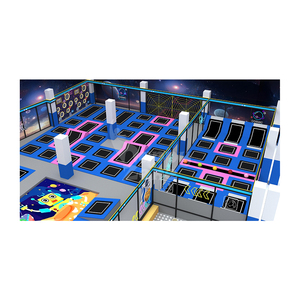 Parc de trampolines intérieur sur le thème de l'espace pour enfants avec fosse à mousse et aire de jeux souple - Product Image 1