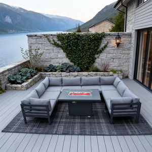 Ensemble de salon d'extérieur d'inspiration norvégienne avec structure en aluminium, coussins personnalisables et table foyer pour terrasse nordique en bord de lac - Product Image 2