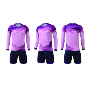 قمصان كرة قدم قابلة للتنفس 100% بوليستر مع تجفيف سريع وياقة على شكل V وشعارات مخصصة للرياضات الصيفية والخريفية - Product Image 3