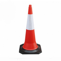 Cône de signalisation Xinhong en plastique noir, avec bande réfléchissante vert fluorescent, symbole d'interdiction de stationnement, sans alimentation électrique, pour allée