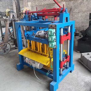 Nouvelle ligne <span class=keywords><strong>de</strong></span> production <span class=keywords><strong>de</strong></span> briques à <span class=keywords><strong>prix</strong></span> direct usine, petite machine manuelle <span class=keywords><strong>de</strong></span> moulage <span class=keywords><strong>de</strong></span> blocs <span class=keywords><strong>de</strong></span> béton creux emboîtables pour briques <span class=keywords><strong>de</strong></span> <span class=keywords><strong>ciment</strong></span> - Product Image 4