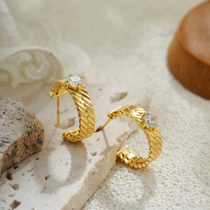Thời Trang Kết <span class=keywords><strong>C</strong></span>ấu <span class=keywords><strong>C</strong></span> Hình Dạng Hoop Bông Tai 18K Mạ Vàng Không Thấm Nướ<span class=keywords><strong>c</strong></span> Huggie Tai Khóa Phong <span class=keywords><strong>C</strong></span>ách Rhinestone Nữ Đồ Trang Sứ<span class=keywords><strong>c</strong></span> Pendientes - Product Image 2