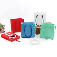 Sacs cadeaux en papier miniatures en gros, emballage pour bijoux, logo personnalisé disponible, sacs en papier personnalisables pour les petites entreprises