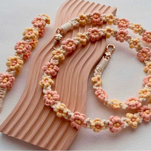 2 uds. Correa de teléfono con flores de margaritas de ganchillo, accesorios de cuerda cruzada, regalo para ella, bandolera trenzada, juego de muñequeras con cordón de macramé - Product Image 2