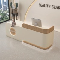 Bar moderne simple Salon de beauté Caissier Agence Bureau de consultation créatif Peinture Bureau de réception en fibre de verre