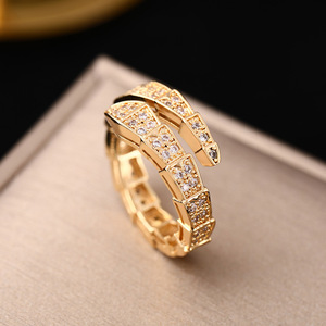 Luxuriöser 18k Vergoldeter Perlen-Zirkon-Klee-Blumen-Herz-Offener-Verlobungsring für Damen mit CZ-Buchstaben-Schleifen-Gelenkring als Geschenk - Product Image 6