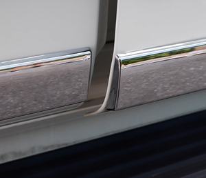 แถบกันรอยขีดข่วนสำหรับ<span class=keywords><strong>ประตู</strong></span>รถยนต์แผ่นโลหะไฟฟ้าสำหรับ Toyota Land Cruiser 22-24 LC300 - Product Image 4