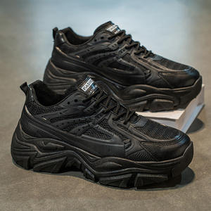 รองเท้าผ้าใบลำลองสไตล์สปอร์ตสีพื้น มีพื้นรองเท้าหนา กันลื่น ทนทาน ระบายอากาศได้ดี และน้ำหนักเบา เหมาะสำหรับใส่ลำลอง - Product Image 6