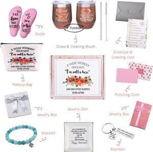 Nouveauté 2024 : Cadeaux de retraite pour femmes, comprenant un gobelet à vin, un bracelet de retraite, une bague, une boîte à bijoux, un porte-clés. Vente en gros. - Product Image 6