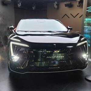 Voiture Offre Spéciale prête Chang An 2023 5Seat 4Seat 2WD 4WD Avatr Car - Product Image 2