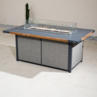 Table de foyer moderne à gaz avec allumage sécurisé, chauffage de terrasse pour hôtels et fêtes en plein air dans les fermes