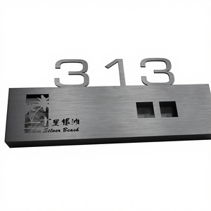 שילוט מספר חדר לדלתות בתי מלון ודירות, מותאם אישית לפי הזמנה, מפלדת אל-חלד/ברזל/אלומיניום/נחושת, עם שם ומספר מותאמים אישית. - Product Image 2