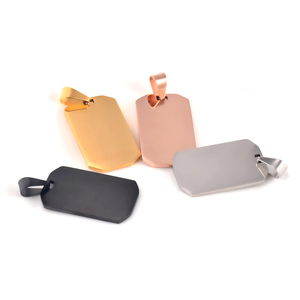Pendentif personnalisé en acier inoxydable plaqué or 18 carats pour hommes, breloque promotionnelle vierge gravée au laser pour gravure - Product Image 2