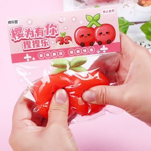 Juguete Blandito de Cereza Roja Kawaii - 6cm, Antiestrés Pegajoso, Regalo Creativo para Niños y Adultos, Venta al por Mayor de Frutas Blanditas - Product Image 2