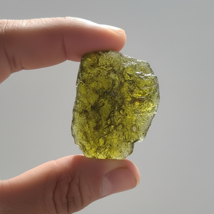 Piedra Natural de Moldavita en Bruto, Cristal de Tektita, Gema Checa Genuina, Cristal Curativo, Venta al por Mayor, Exportación de Cristales, Grabado DIY - Product Image 2