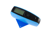 Medidor de Brillo de Ángulo Único de 60 Grados 3nh YG60S con Fuente de Luz LED, Calibración Automática, Protección IP55, Material Plástico