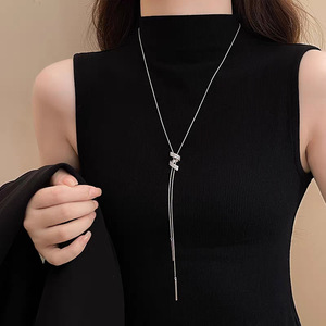 Sweater Chain For Women Geometric U-Shaped Design Claw Setting Daily Wear Fashion Accessory - Product Image 3
