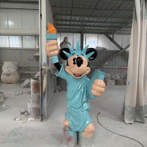 Statua in Resina di Topolino a Grandezza Naturale, Design Moderno, Oggetto da Collezione Artistico, Dimensioni Personalizzabili - Product Image 1