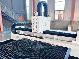 Precio bajo Laser <span class=keywords><strong>1000W</strong></span> 1500W Máquinas de corte Cnc Máquina de corte por láser de fibra para metal - Product Image 5