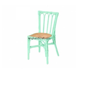 Silla Infantil de Ratán Hecha a Mano de Lujo para Alquiler en Bodas y Fiestas, Muebles Infantiles de Mimbre Premium para Eventos y Celebraciones - Product Image 1