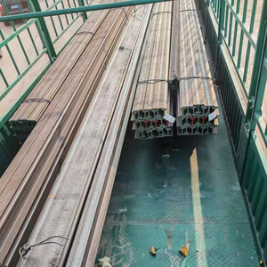 Sắt hồ sơ xử lý nặng đào tạo đường sắt đường sắt đường sắt đường sắt thép đường ray thép nhẹ <span class=keywords><strong>Q235</strong></span> 55q - Product Image 4